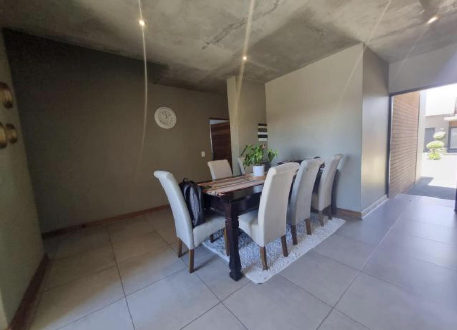 3 Bedroom Property for Sale in Wild Olive Estate Free State